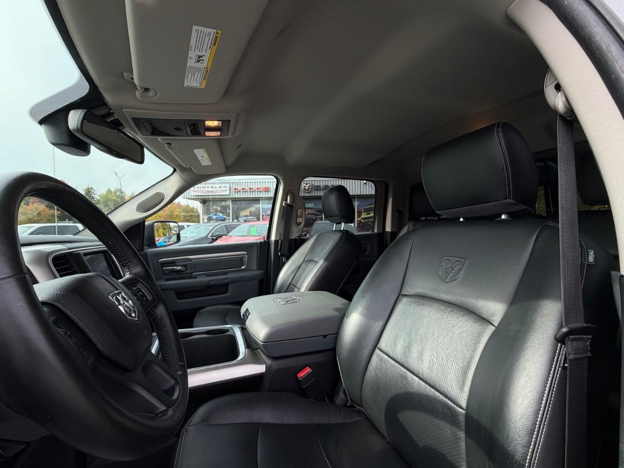 2018 RAM 1500 SLT 4x4 Crew Cab 5'7" Box Photo