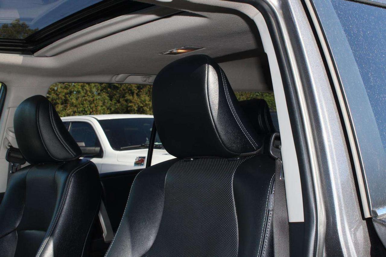 2021 Toyota 4Runner Limited  Gps SiriusXM Sunroof ReverseCamera SideSt Photo