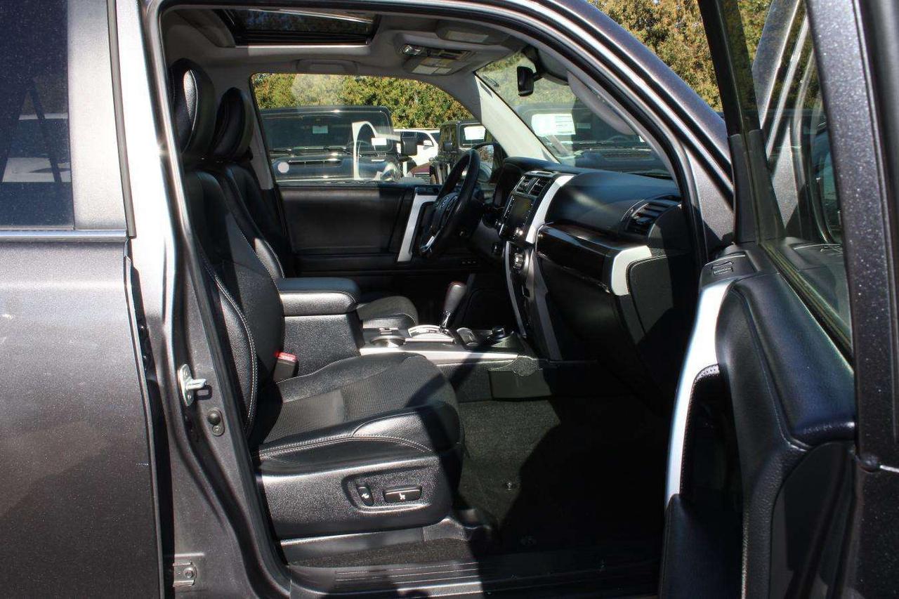 2021 Toyota 4Runner Limited  Gps SiriusXM Sunroof ReverseCamera SideSt Photo