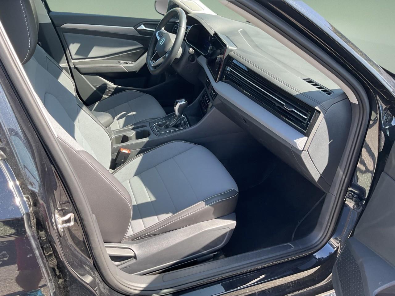 2022 Volkswagen Jetta Comfortline (A8) 4dr Sedan Photo