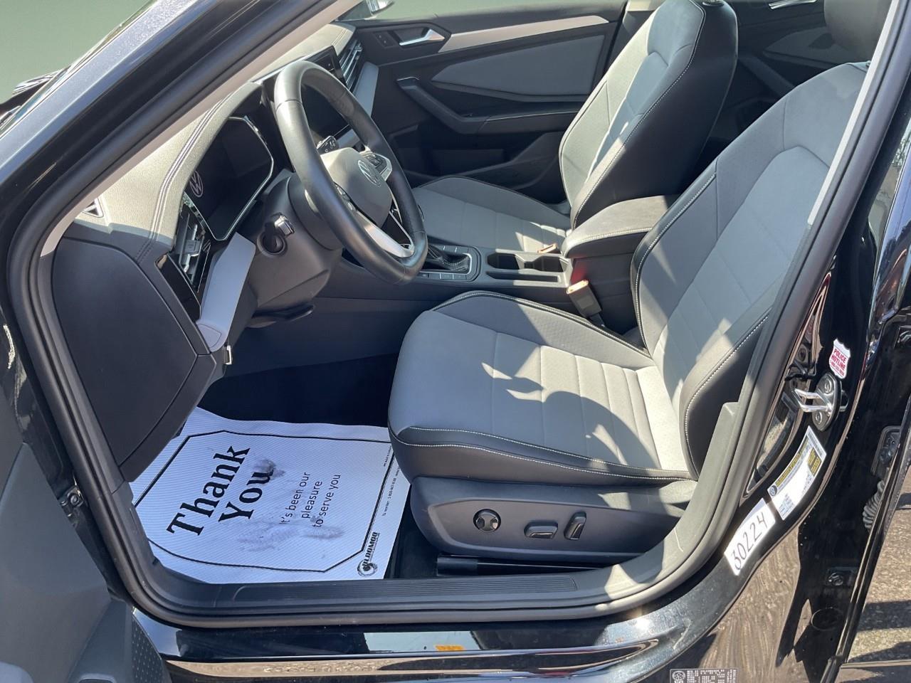 2022 Volkswagen Jetta Comfortline (A8) 4dr Sedan Photo