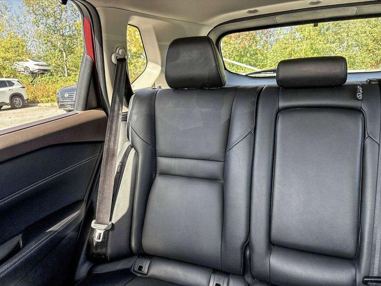 2022 Nissan Rogue SL AWD   Moonroof   Leather   Apple Car Play Photo