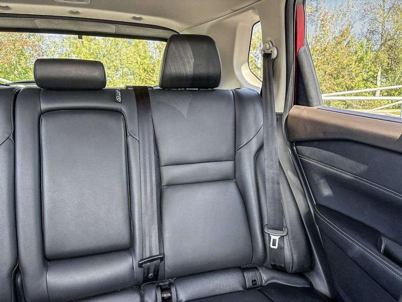 2022 Nissan Rogue SL AWD   Moonroof   Leather   Apple Car Play Photo