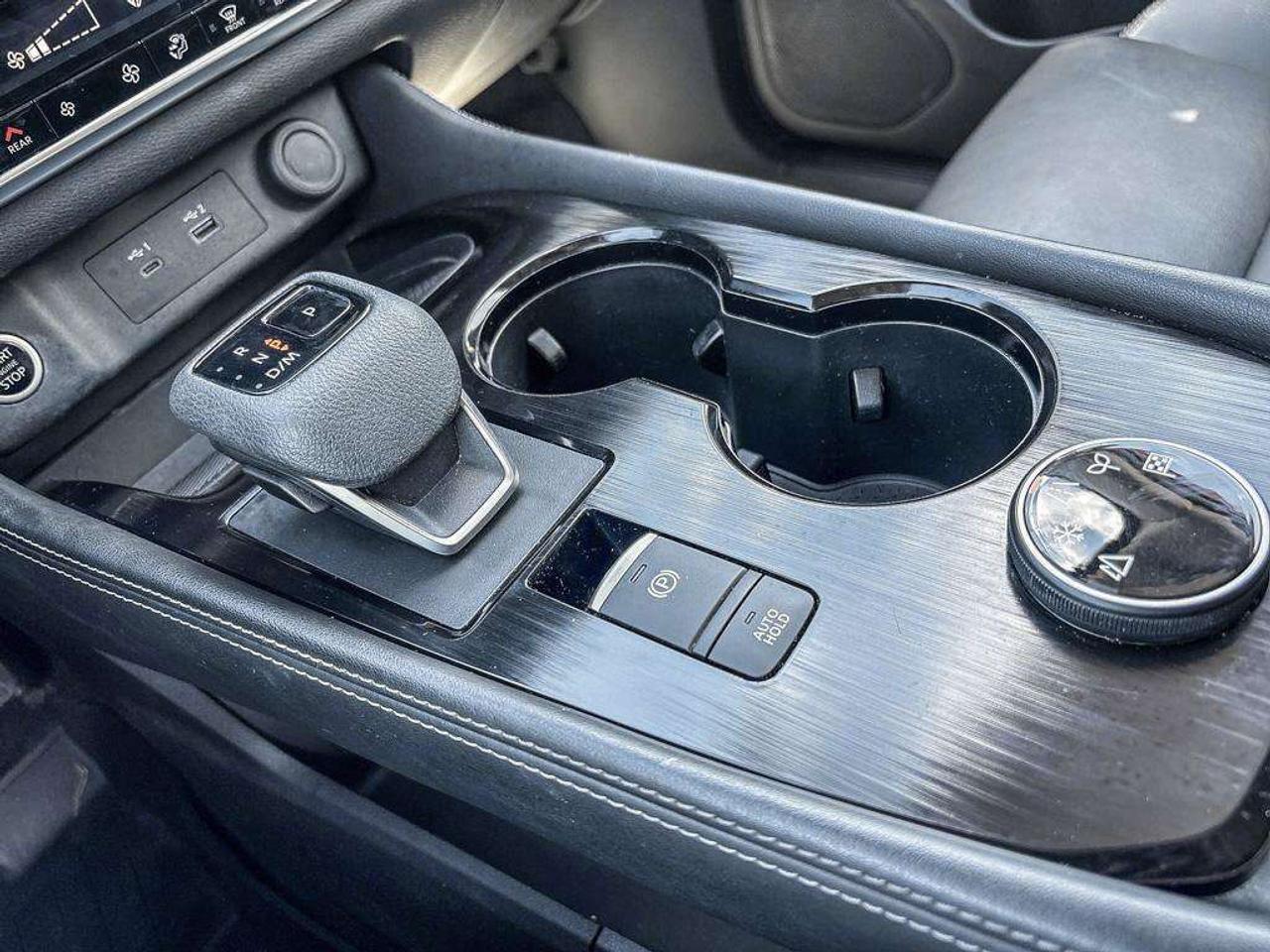 2022 Nissan Rogue SL AWD   Moonroof   Leather   Apple Car Play Photo