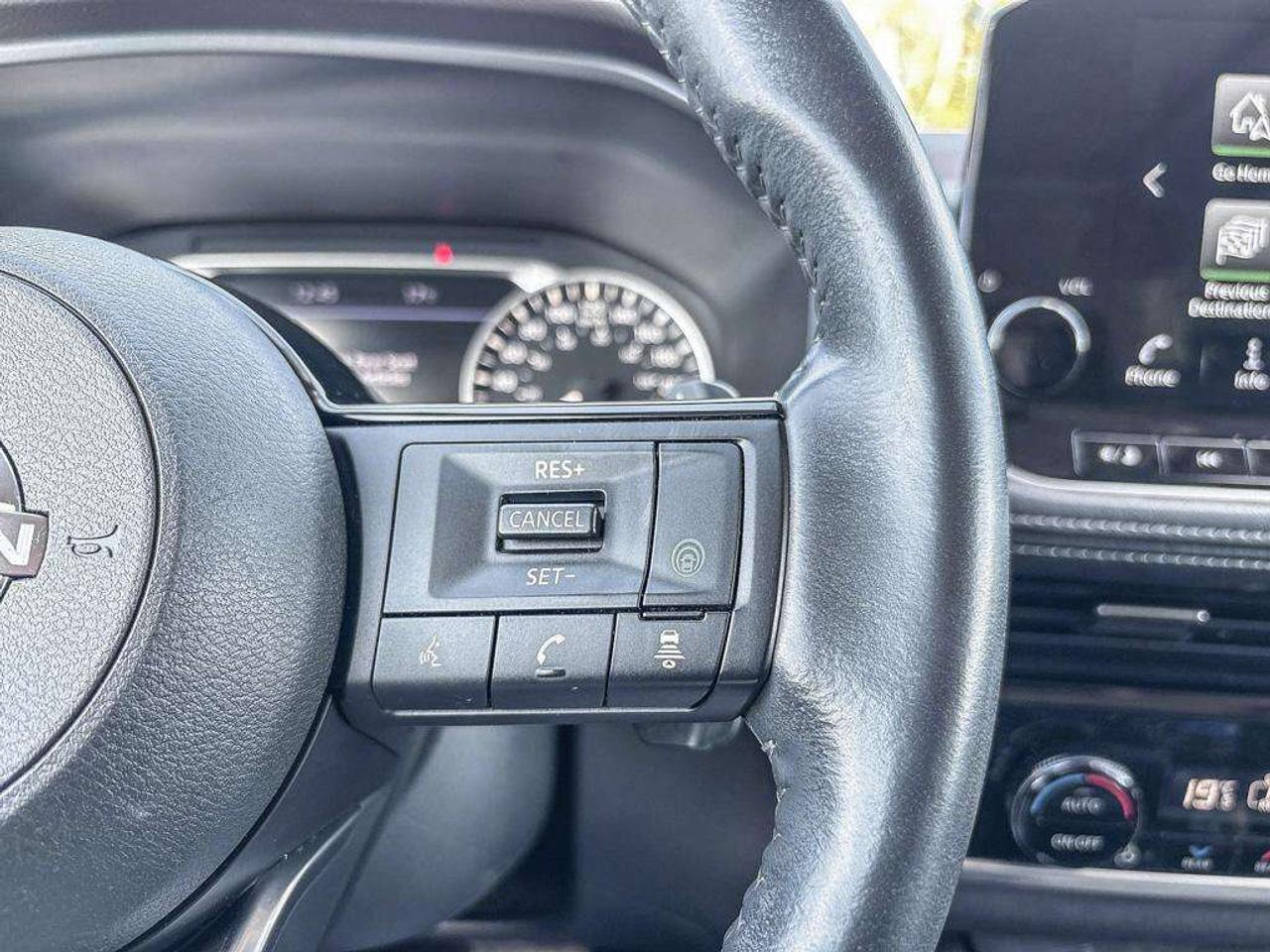 2022 Nissan Rogue SL AWD   Moonroof   Leather   Apple Car Play Photo
