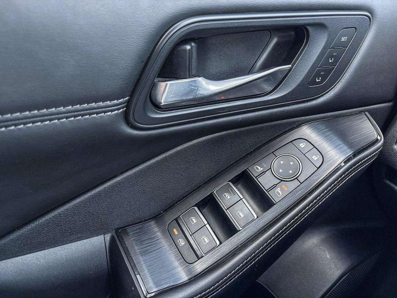 2022 Nissan Rogue SL AWD   Moonroof   Leather   Apple Car Play Photo