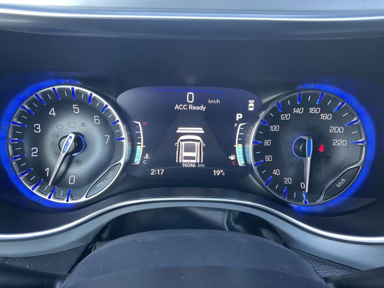 2025 Chrysler Pacifica Limited - S! LEATHER! NAV! BACK-UP CAM! PANO ROOF! 7 PASS! Photo