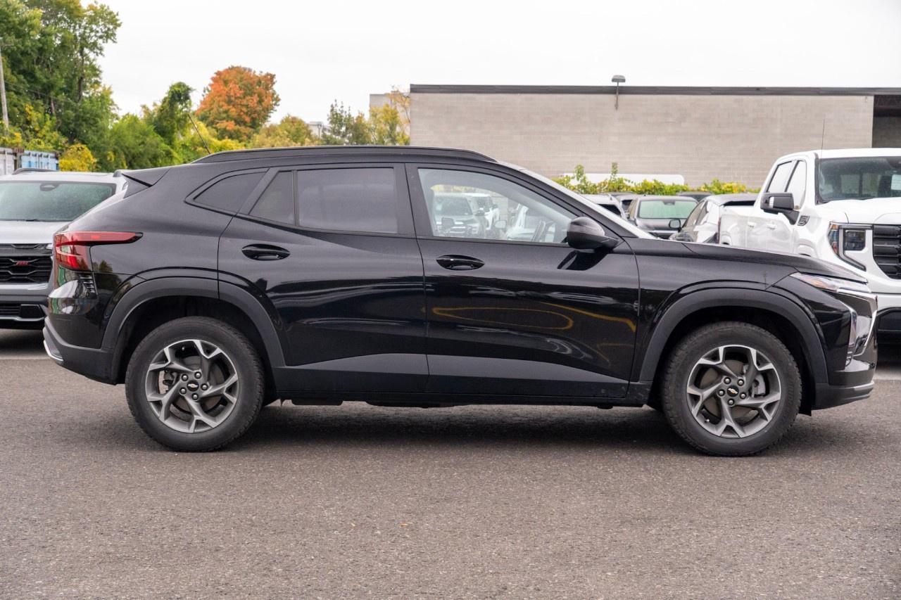 2024 Chevrolet Trax Fwd 4dr Lt Photo