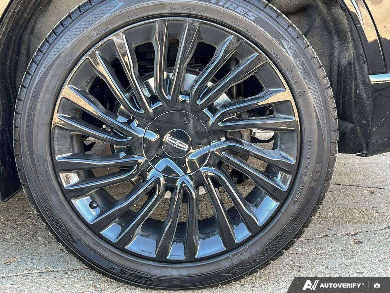 2021 Lincoln Corsair Reserve   HTD STEER WHEEL   PANO ROOF   LTHR Photo
