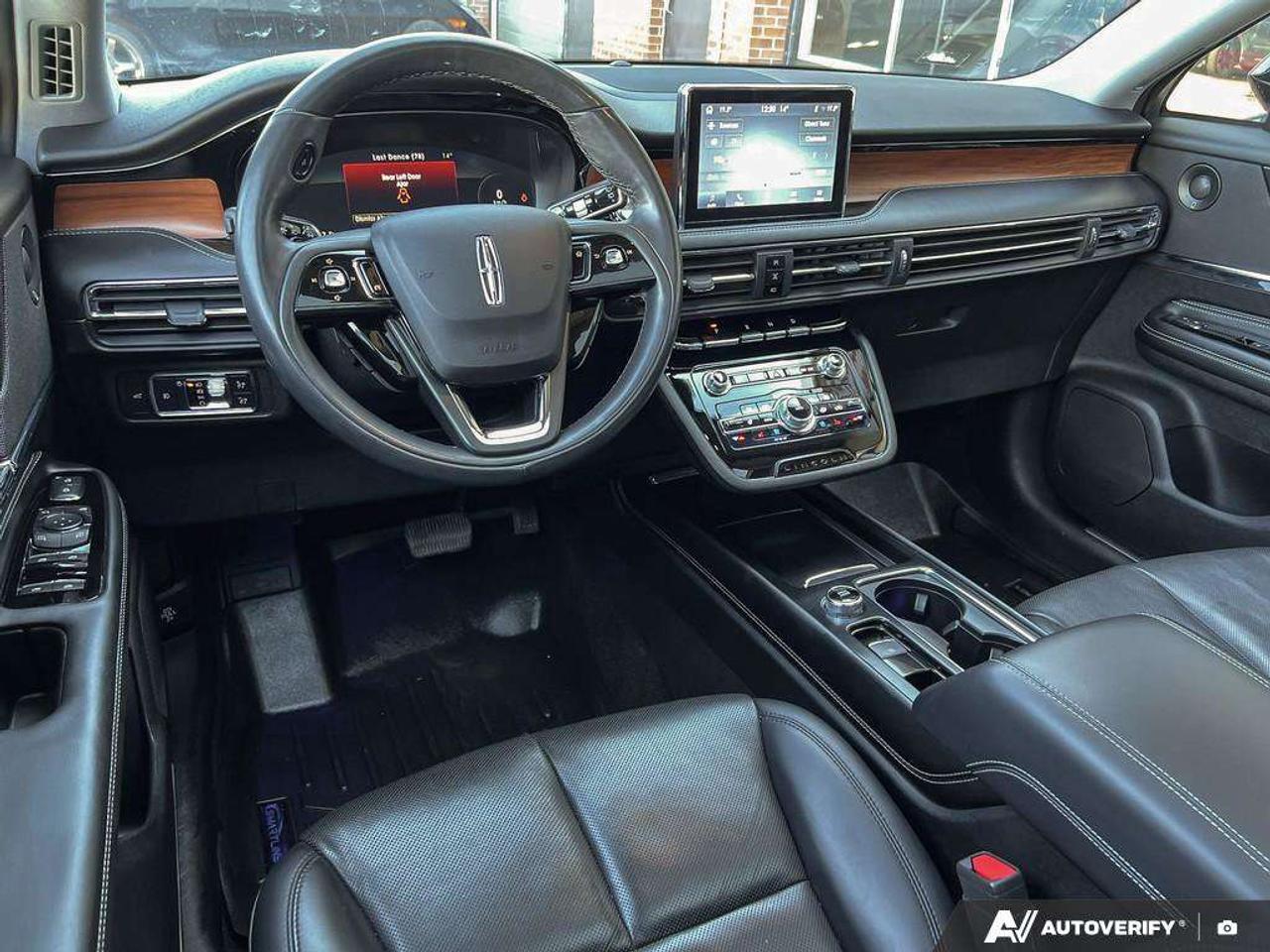 2021 Lincoln Corsair Reserve   HTD STEER WHEEL   PANO ROOF   LTHR Photo