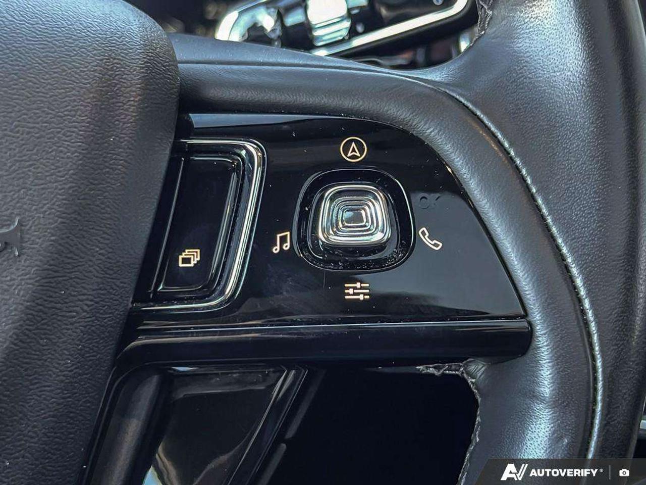 2021 Lincoln Corsair Reserve   HTD STEER WHEEL   PANO ROOF   LTHR Photo