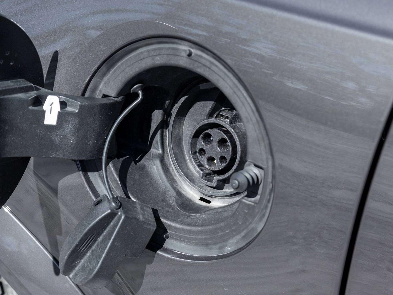 2025 Volvo XC90 ULTRA T8^Polestar^PlugIn Hybrid^CPO Rate fr 2.99%* Photo