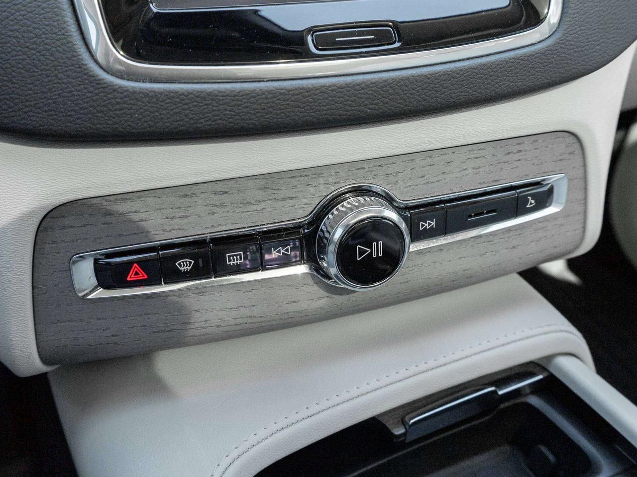 2025 Volvo XC90 ULTRA T8^Polestar^PlugIn Hybrid^CPO Rate fr 2.99%* Photo