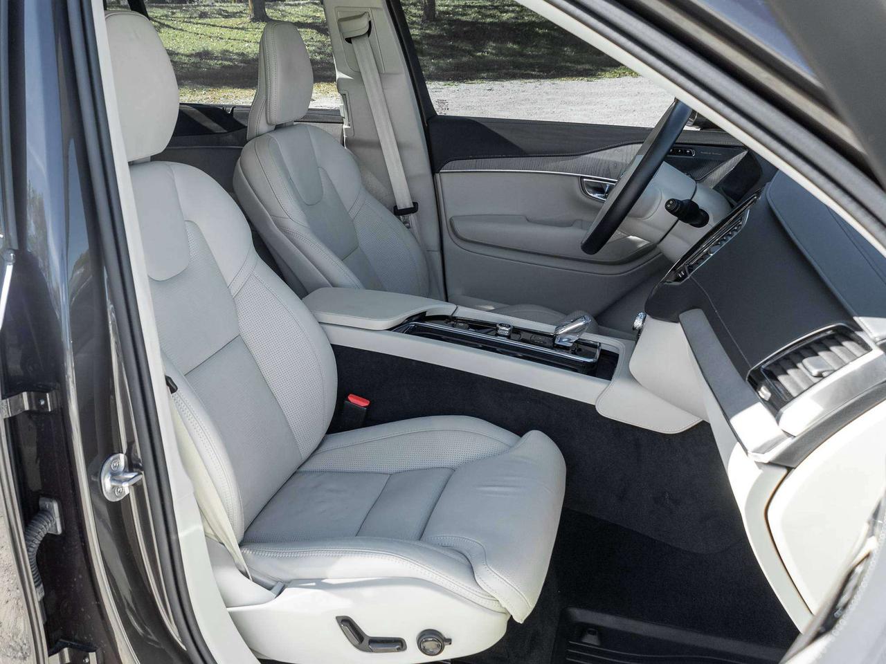 2025 Volvo XC90 ULTRA T8^Polestar^PlugIn Hybrid^CPO Rate fr 2.99%* Photo