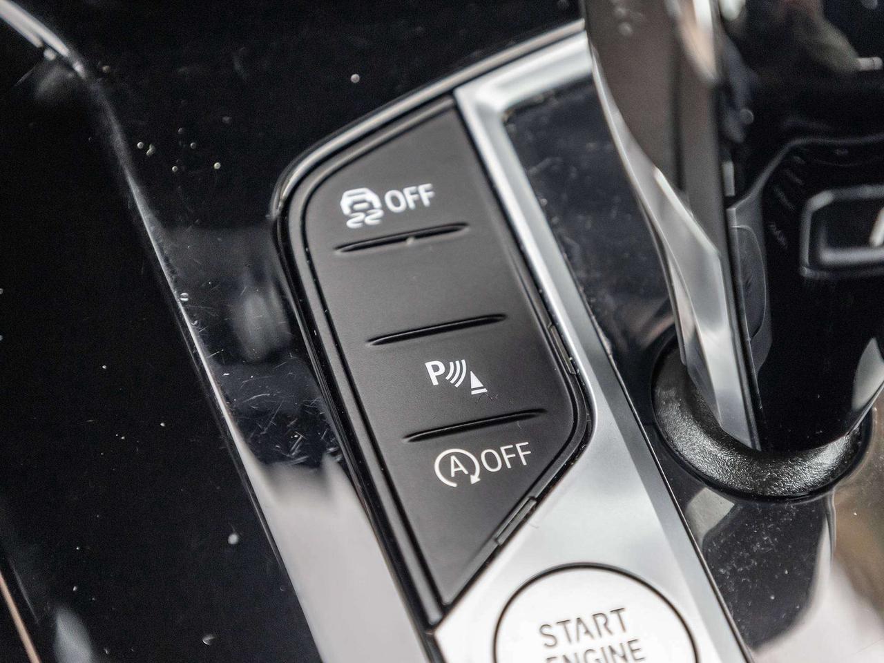 2023 BMW X3 PREMIUM ESSENTIAL PKG  ROOF Photo