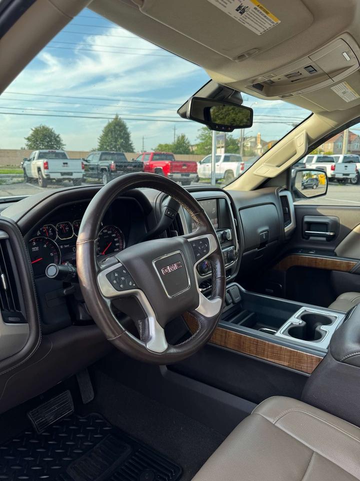 2016 GMC Sierra 1500 4WD Crew Cab 143.5 SLT 5'8 Box Photo