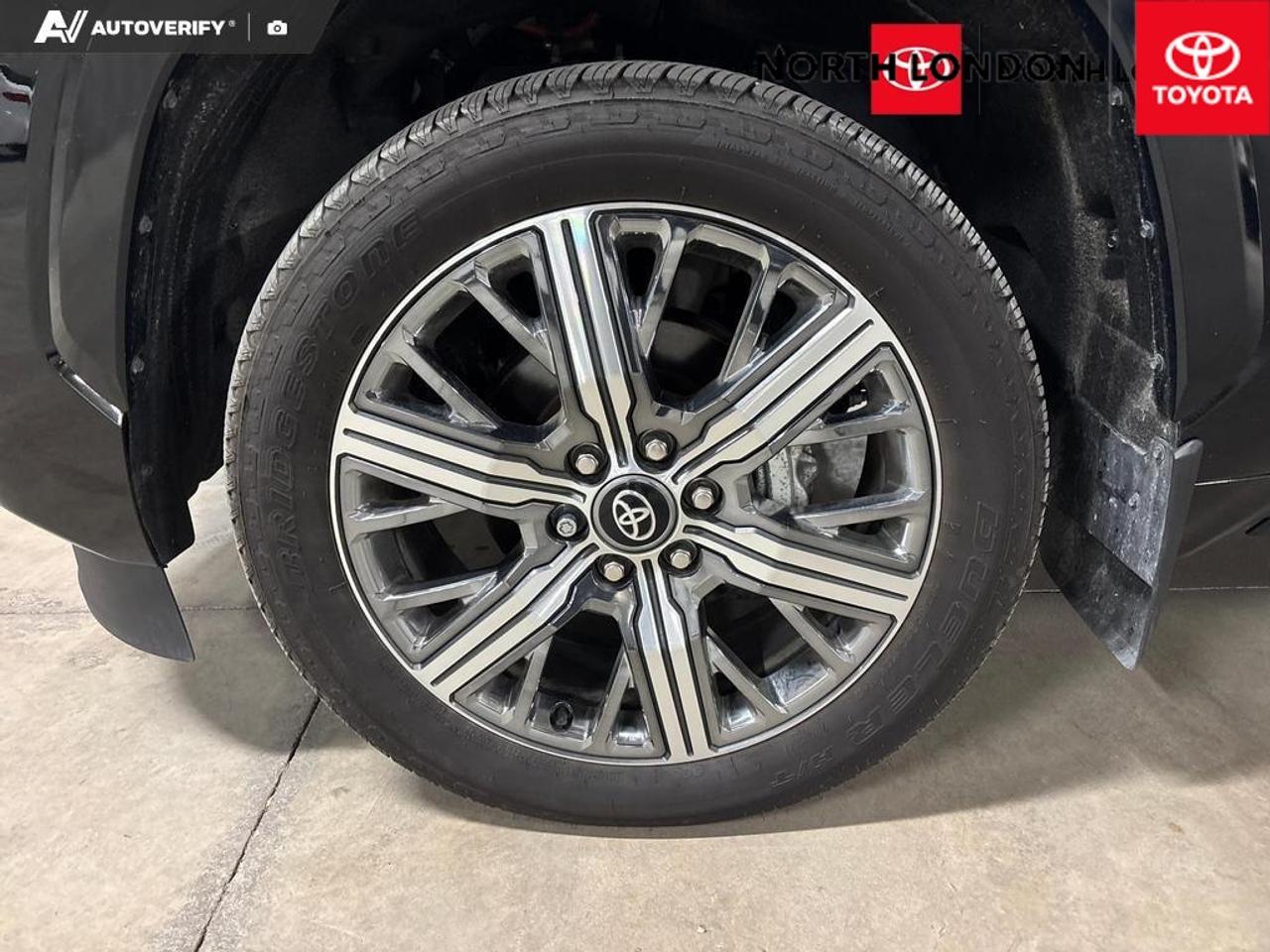 2025 Toyota Sequoia Platinum 4dr 4x4 Photo