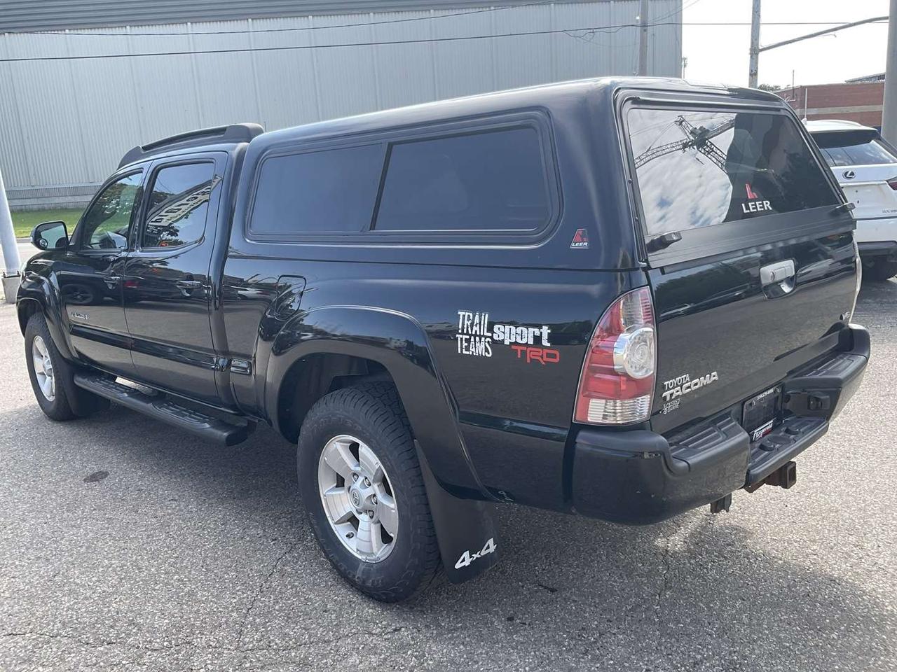 2015 Toyota Tacoma TRD SPORT V6 5AT 4WD - BACK-UP CAM! HEATED SEATS! BLUETOOTH! Photo
