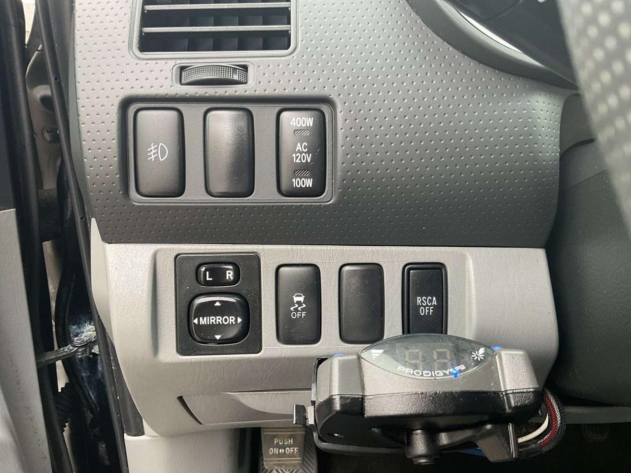 2015 Toyota Tacoma TRD SPORT V6 5AT 4WD - BACK-UP CAM! HEATED SEATS! BLUETOOTH! Photo