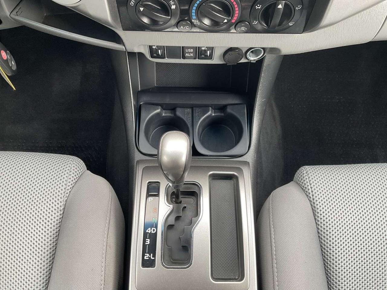 2015 Toyota Tacoma TRD SPORT V6 5AT 4WD - BACK-UP CAM! HEATED SEATS! BLUETOOTH! Photo