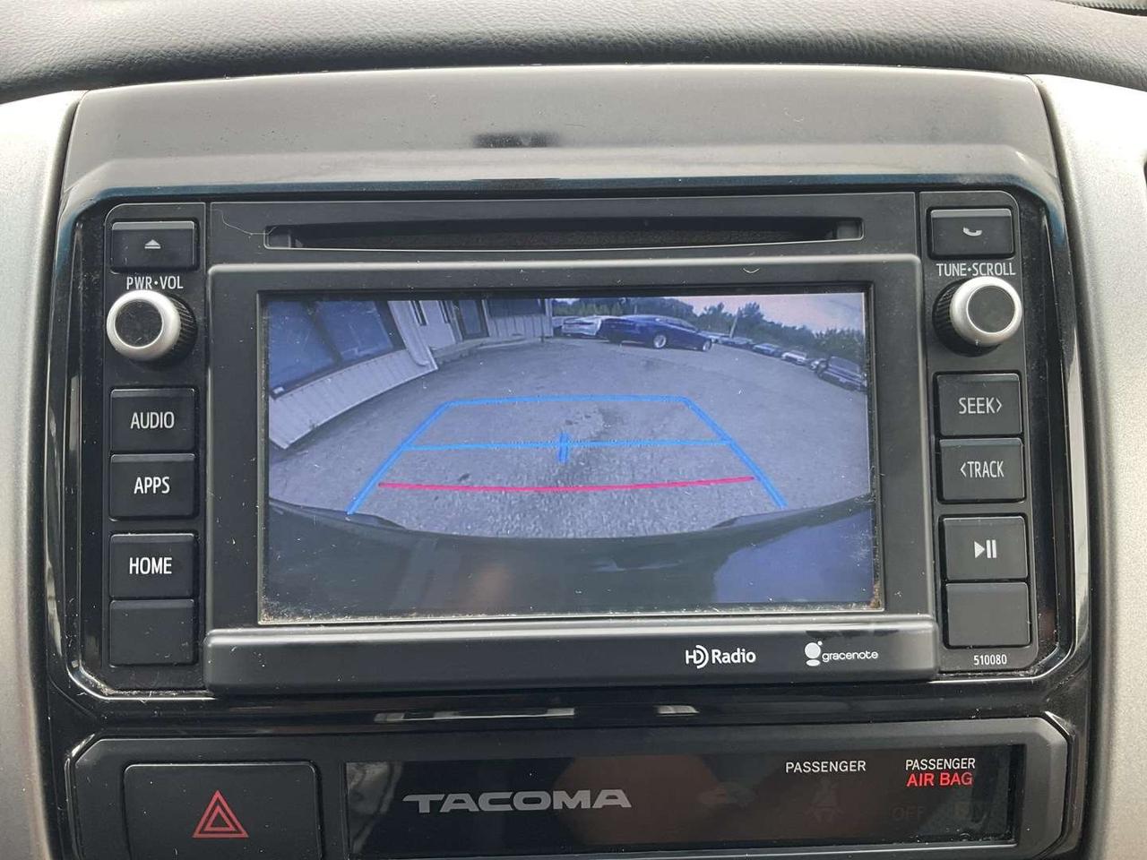2015 Toyota Tacoma TRD SPORT V6 5AT 4WD - BACK-UP CAM! HEATED SEATS! BLUETOOTH! Photo