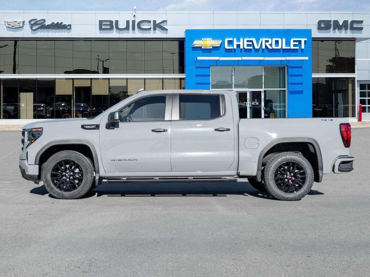 2024 GMC Sierra 1500 Crew Cab Short Box 4-Wheel Drive Pro Photo3