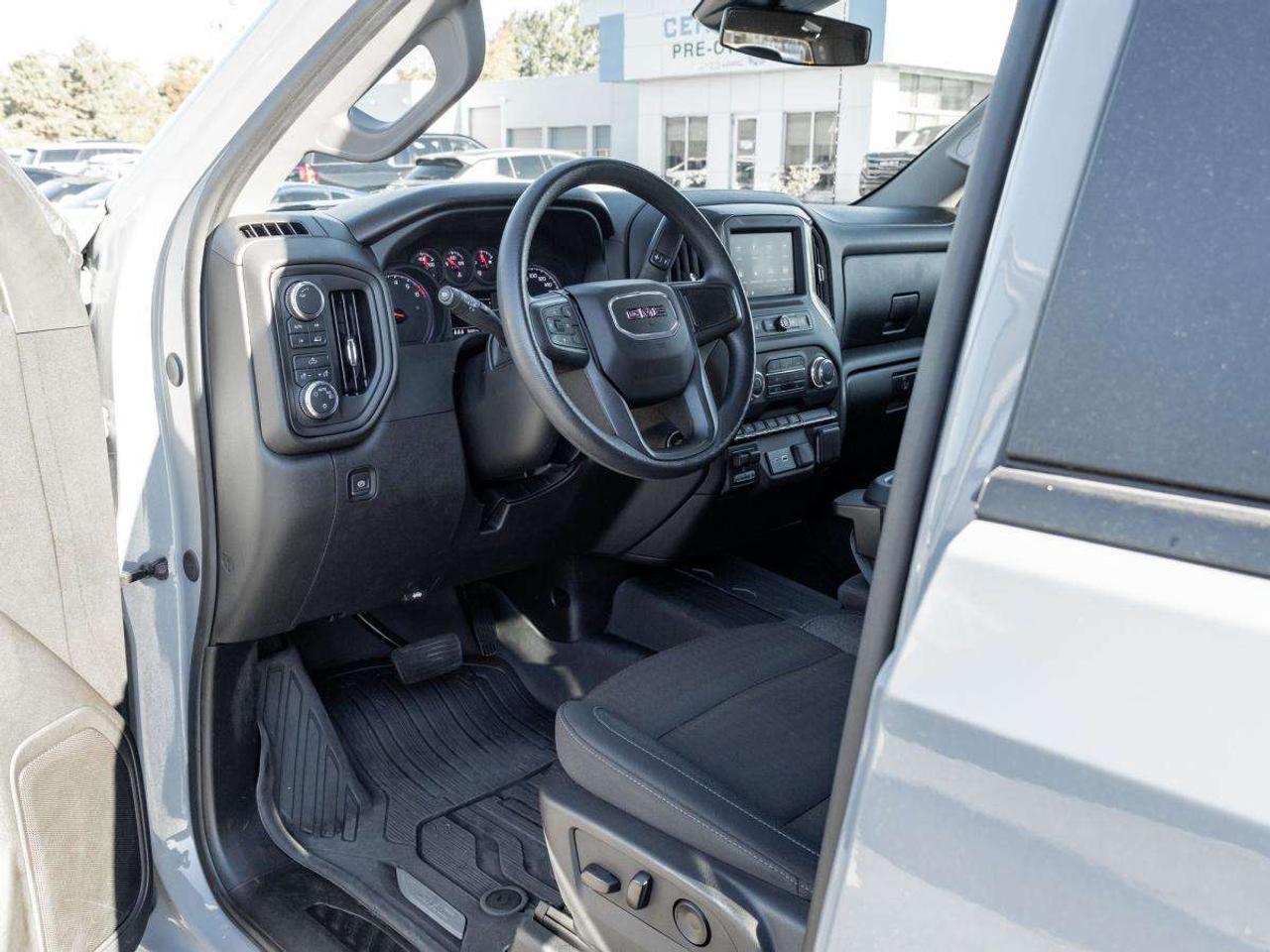 2024 GMC Sierra 1500 Crew Cab Short Box 4-Wheel Drive Pro Photo
