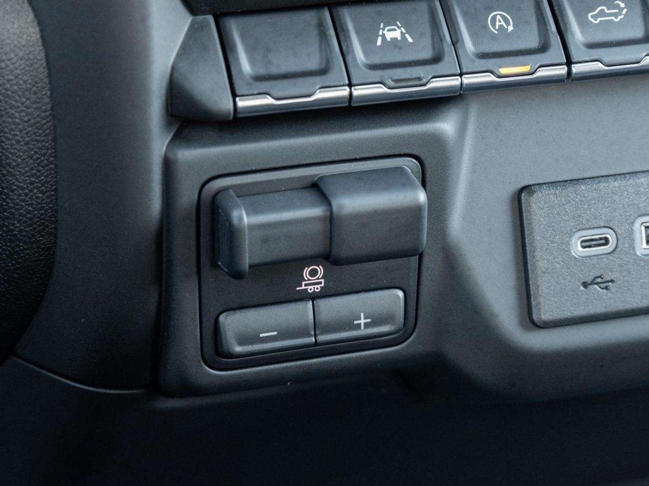 2024 GMC Sierra 1500 Crew Cab Short Box 4-Wheel Drive Pro Photo