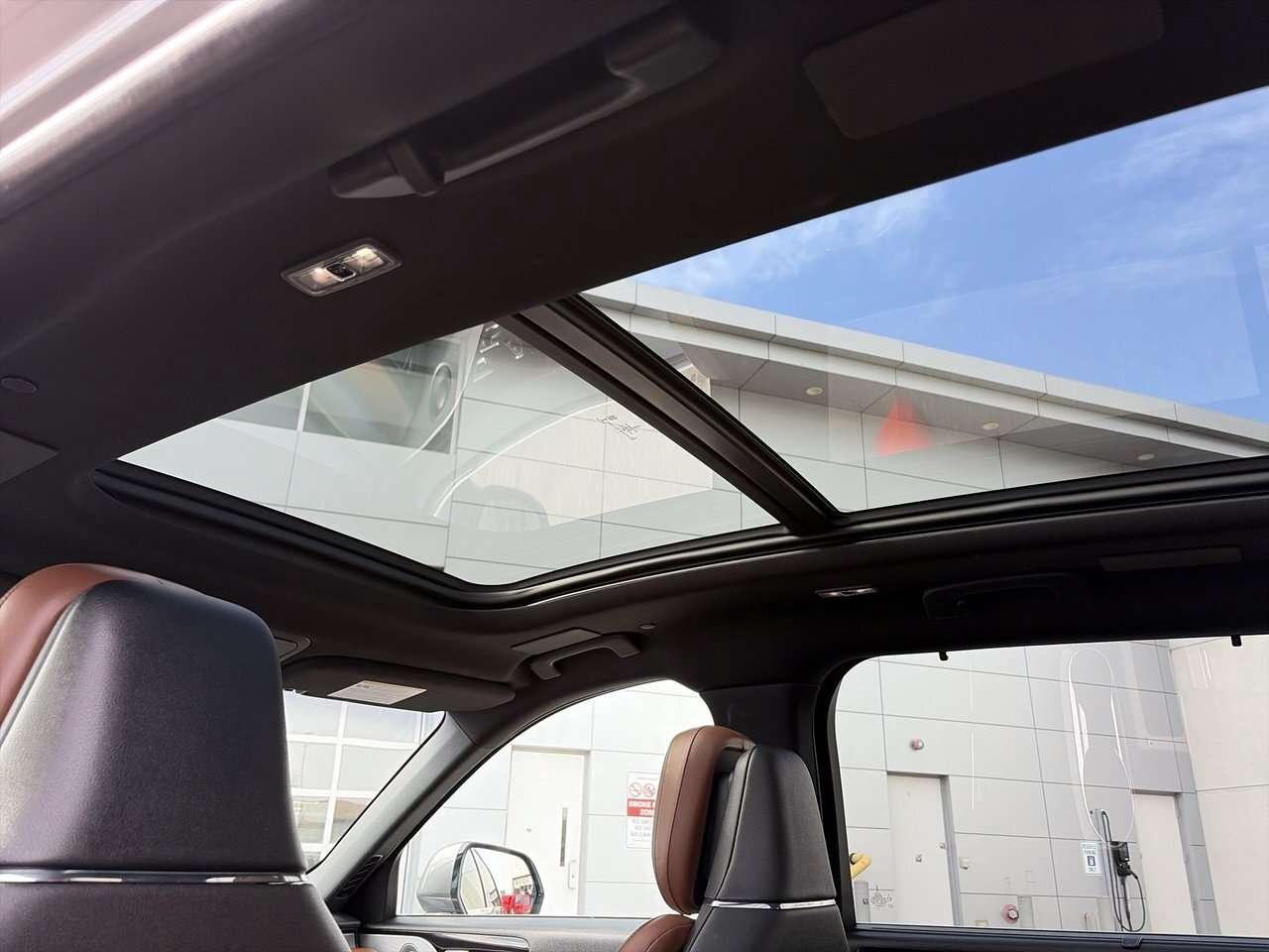 2022 Lincoln Aviator Reserve AWD CLEAN CARFAX   PANORAMIC SUNROOF   REM Photo