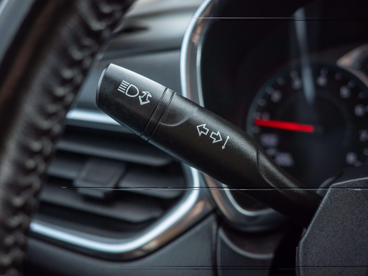 2019 Chevrolet Equinox LT - Keyless Start   Adjustable Lumbar Photo