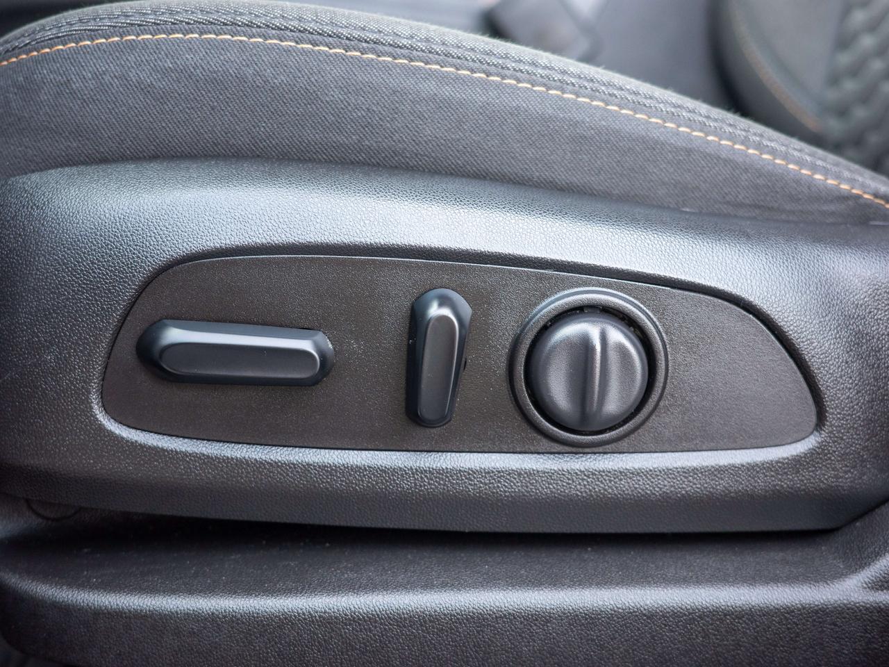 2019 Chevrolet Equinox LT - Keyless Start   Adjustable Lumbar Photo
