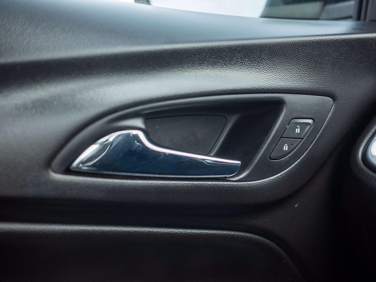 2019 Chevrolet Equinox LT - Keyless Start   Adjustable Lumbar Photo