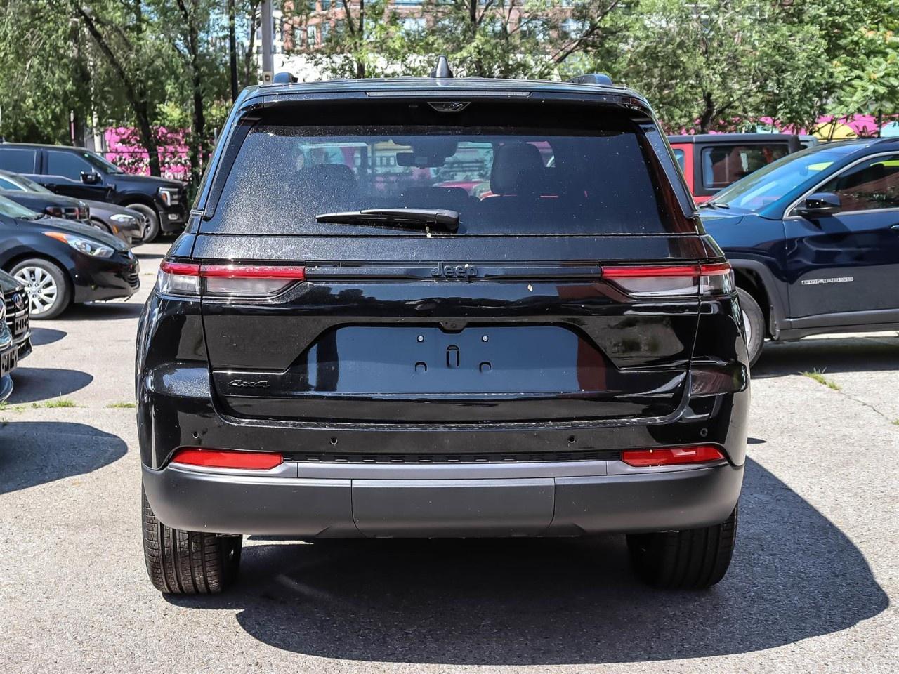 2026 Jeep Grand Cherokee  Photo