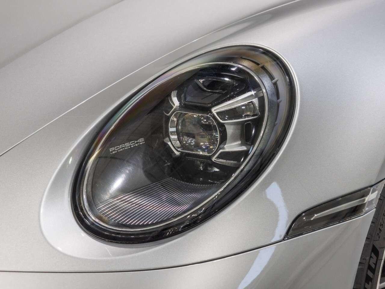 2023 Porsche 911 Carrera 4S Photo