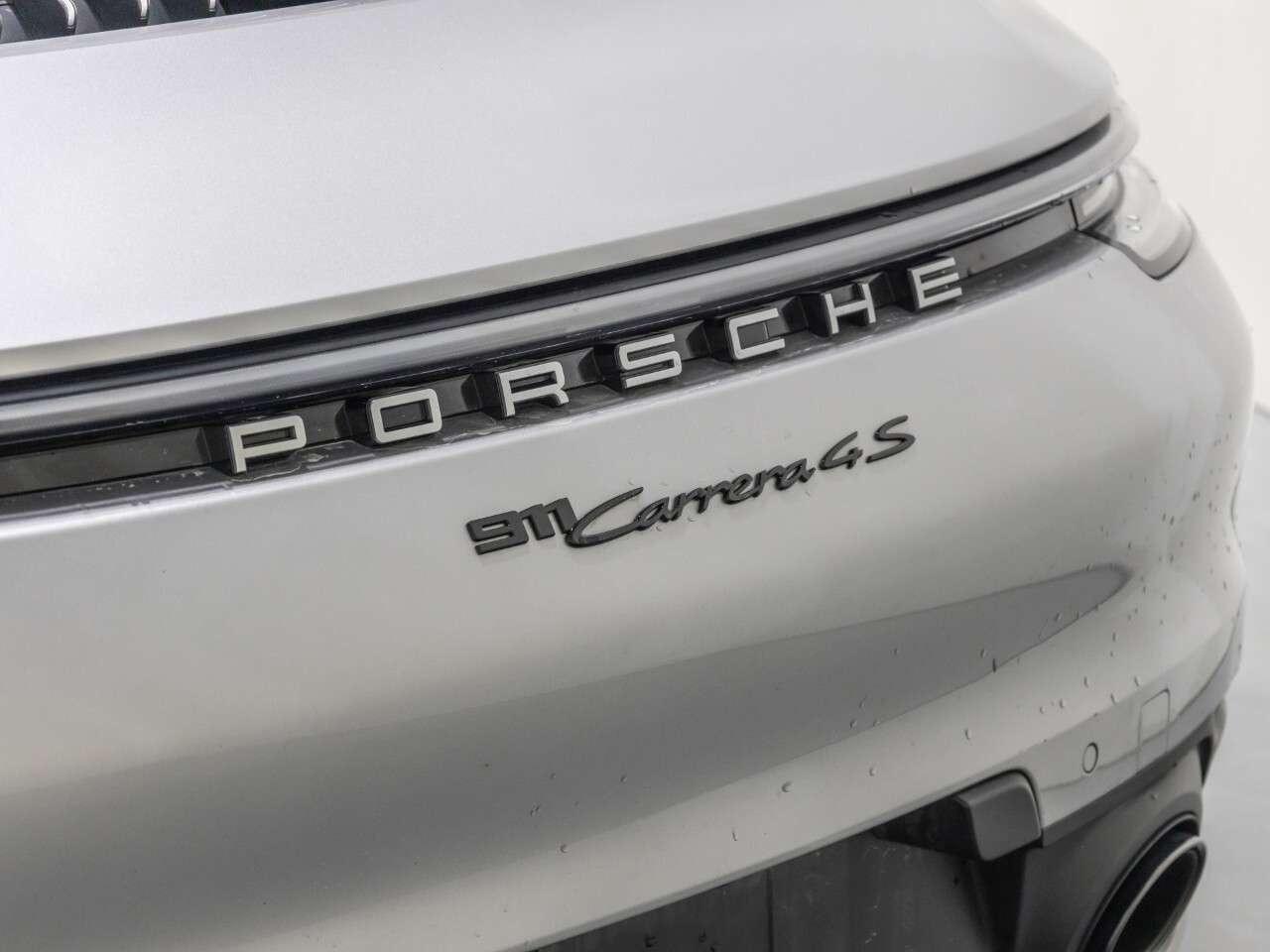 2023 Porsche 911 Carrera 4S Photo