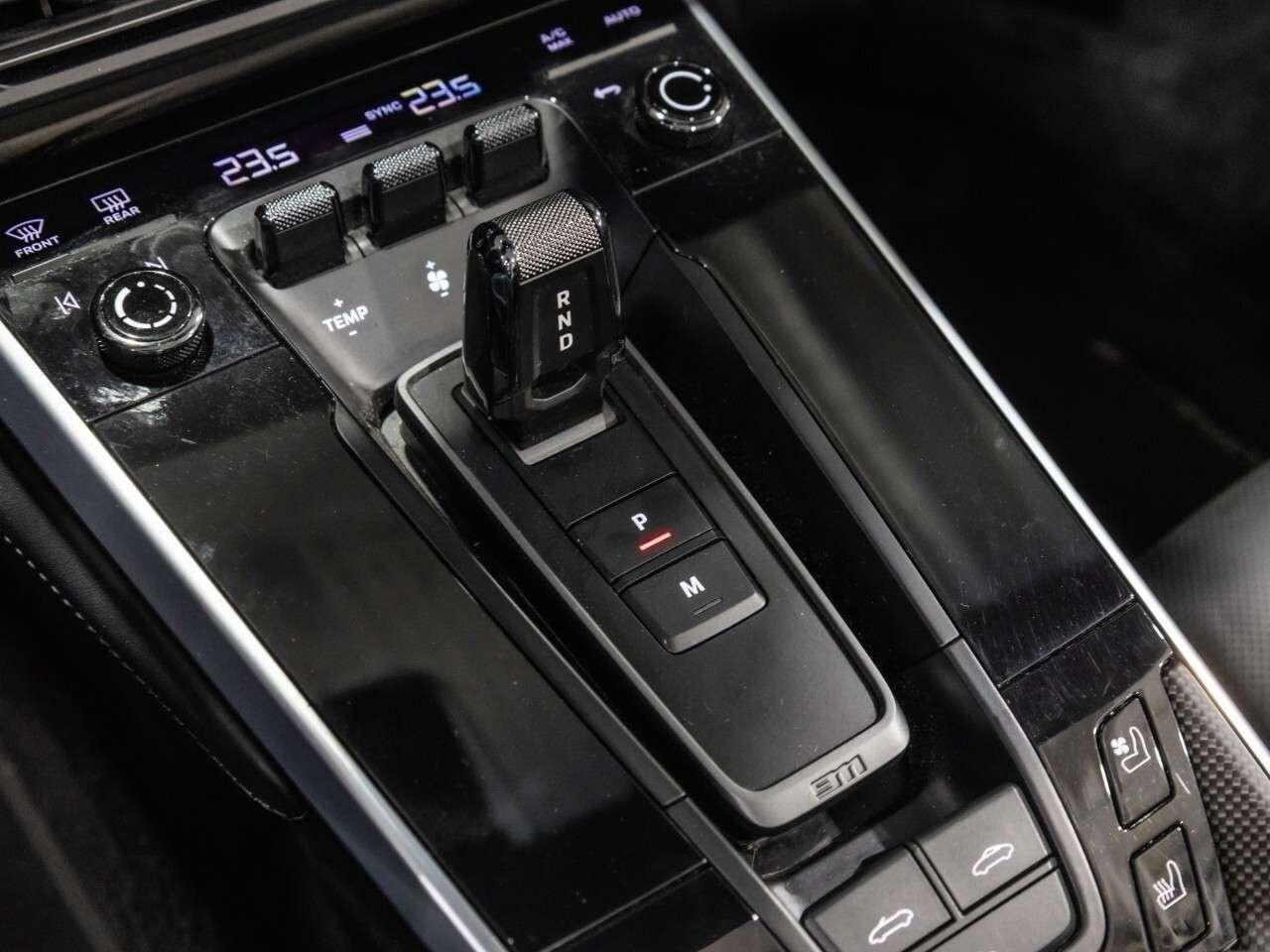 2023 Porsche 911 Carrera 4S Photo