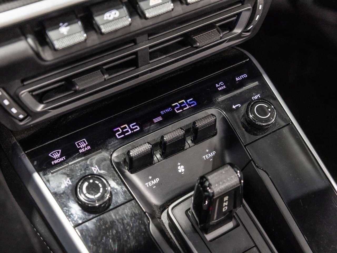 2023 Porsche 911 Carrera 4S Photo