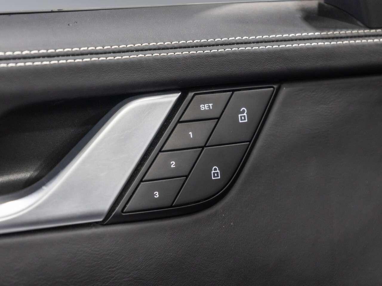 2023 Porsche 911 Carrera 4S Photo