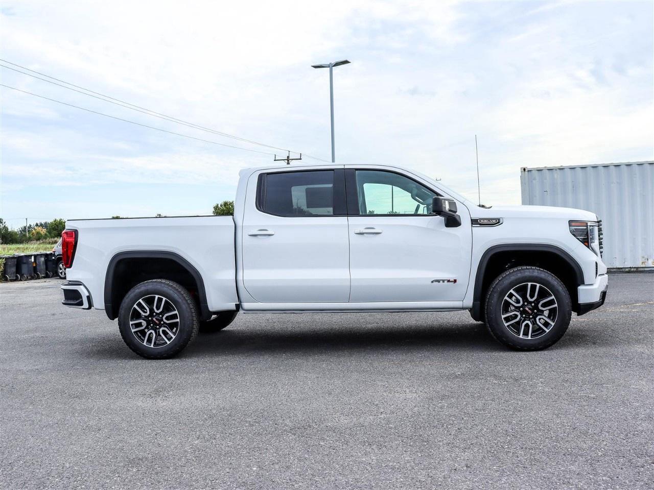 2026 GMC Sierra 1500 Crew Cab Short Box 4-Wheel Drive AT4 Photo