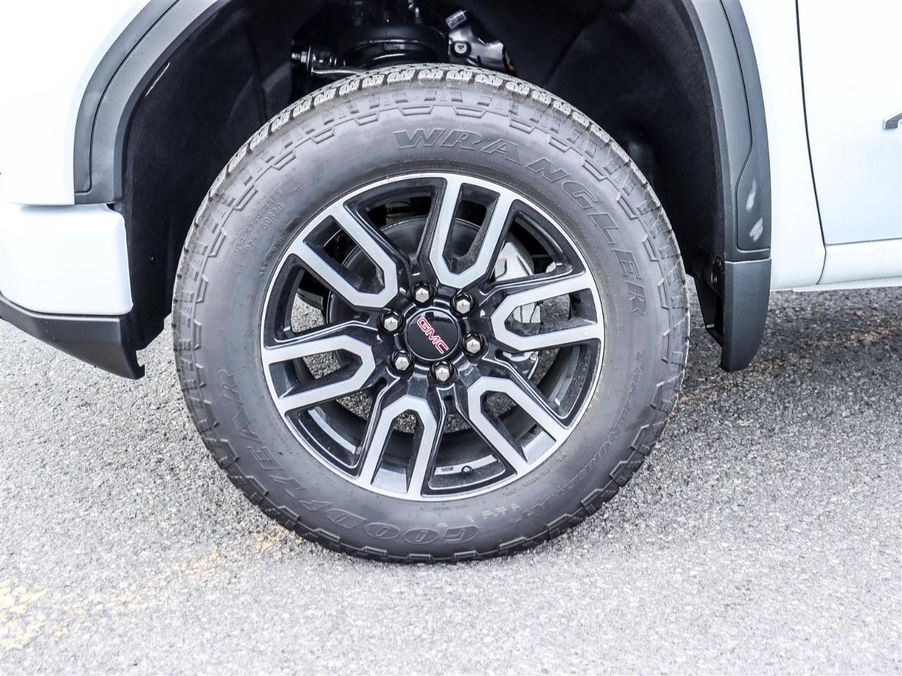 2026 GMC Sierra 1500 Crew Cab Short Box 4-Wheel Drive AT4 Photo
