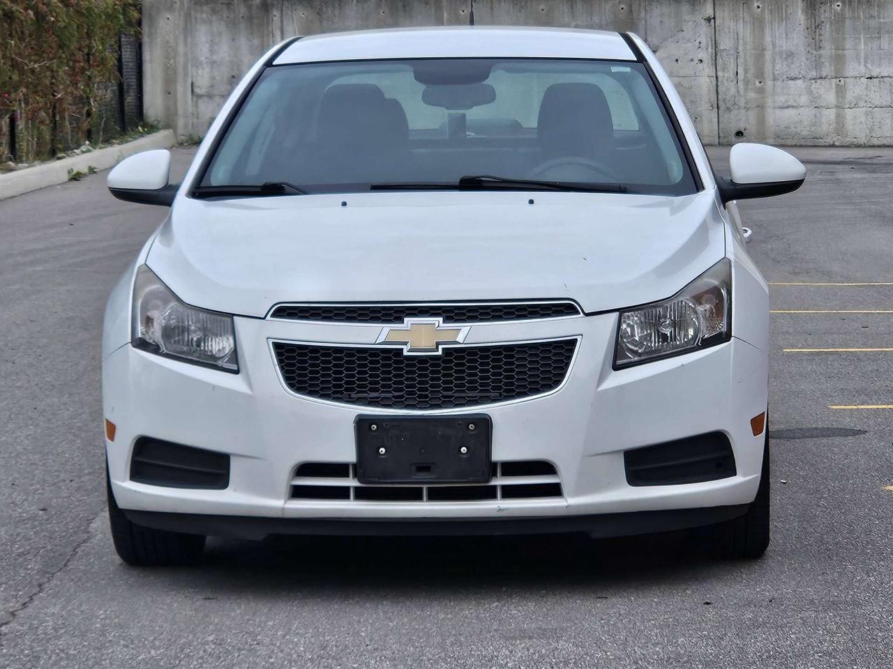 2012 Chevrolet Cruze LT Turbo w/1SA Photo1