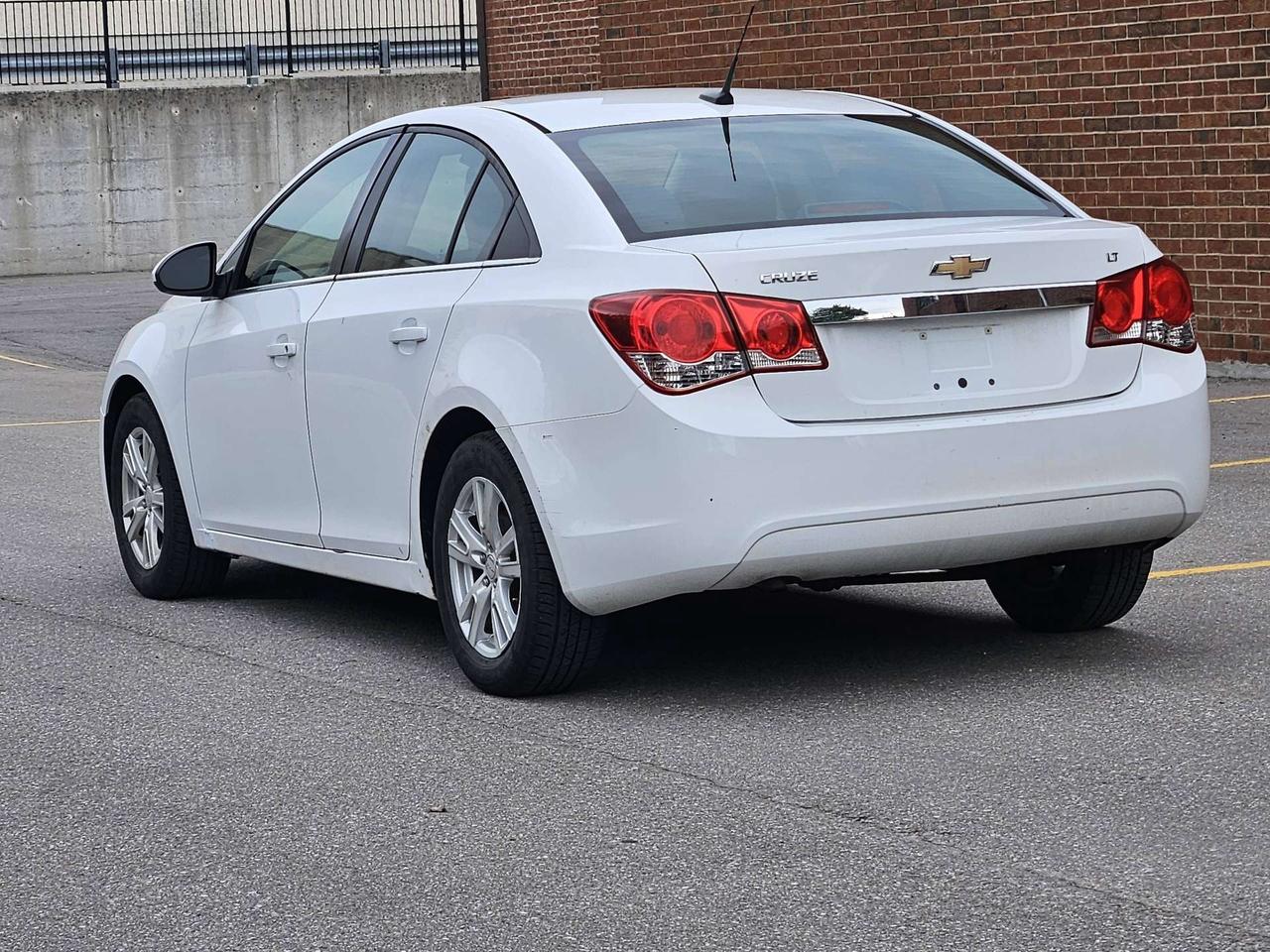 2012 Chevrolet Cruze LT Turbo w/1SA Photo