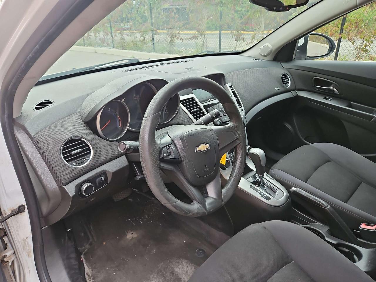 2012 Chevrolet Cruze LT Turbo w/1SA Photo