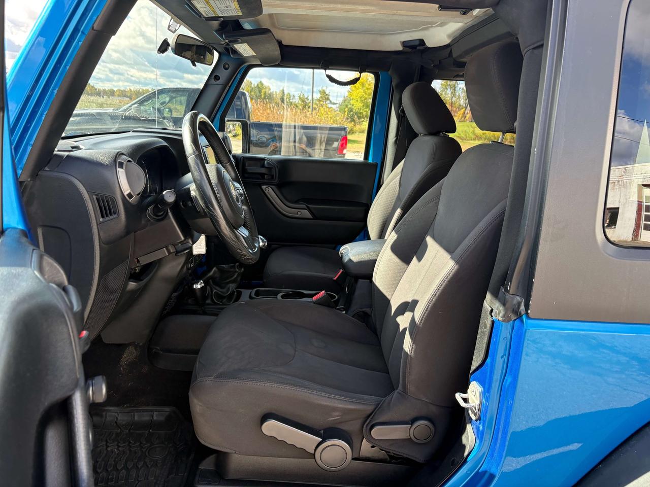 2015 Jeep Wrangler Willys Wheeler Photo1