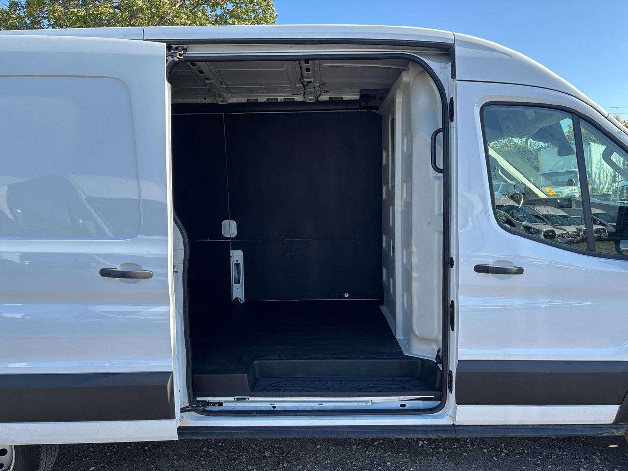 2024 Ford Transit Cargo Van T-250 148" MED ROOF AWD Photo