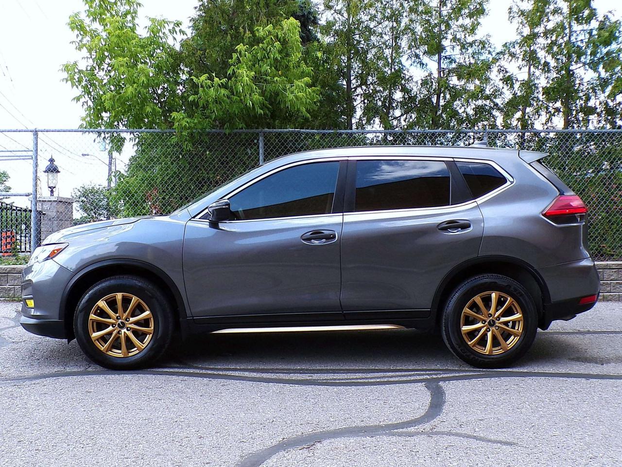 2017 Nissan Rogue SV AWD BSM CAMERA HEATED SEATS B.T. Photo