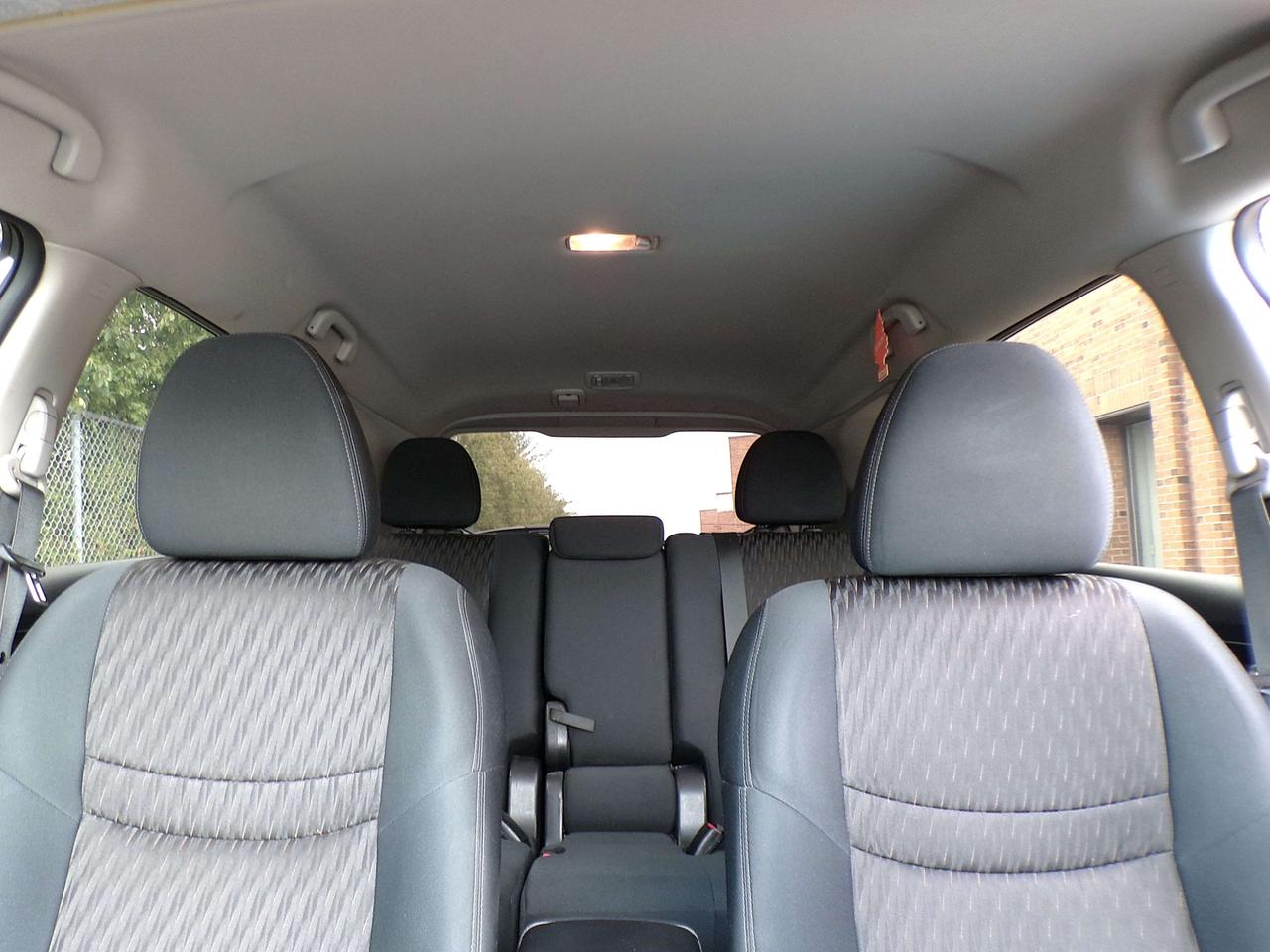 2017 Nissan Rogue SV AWD BSM CAMERA HEATED SEATS B.T. Photo