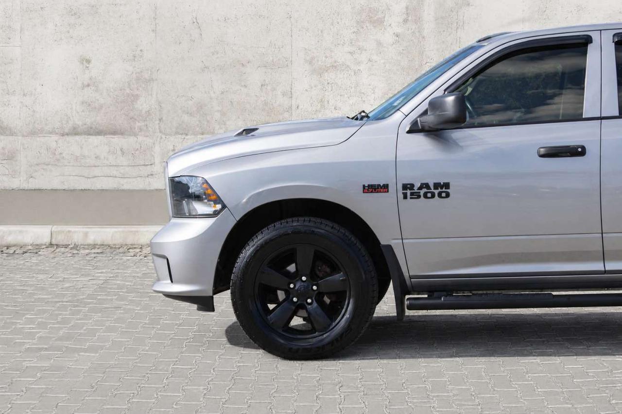 2020 RAM 1500 Tradesman  SiriusXM SideSteps ReverseCamera Tonnea Photo