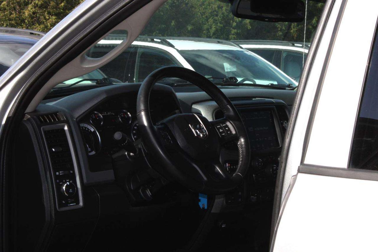 2020 RAM 1500 Tradesman  SiriusXM SideSteps ReverseCamera Tonnea Photo
