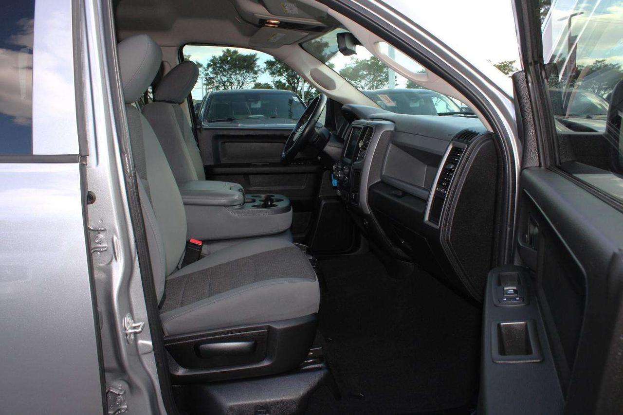 2020 RAM 1500 Tradesman  SiriusXM SideSteps ReverseCamera Tonnea Photo